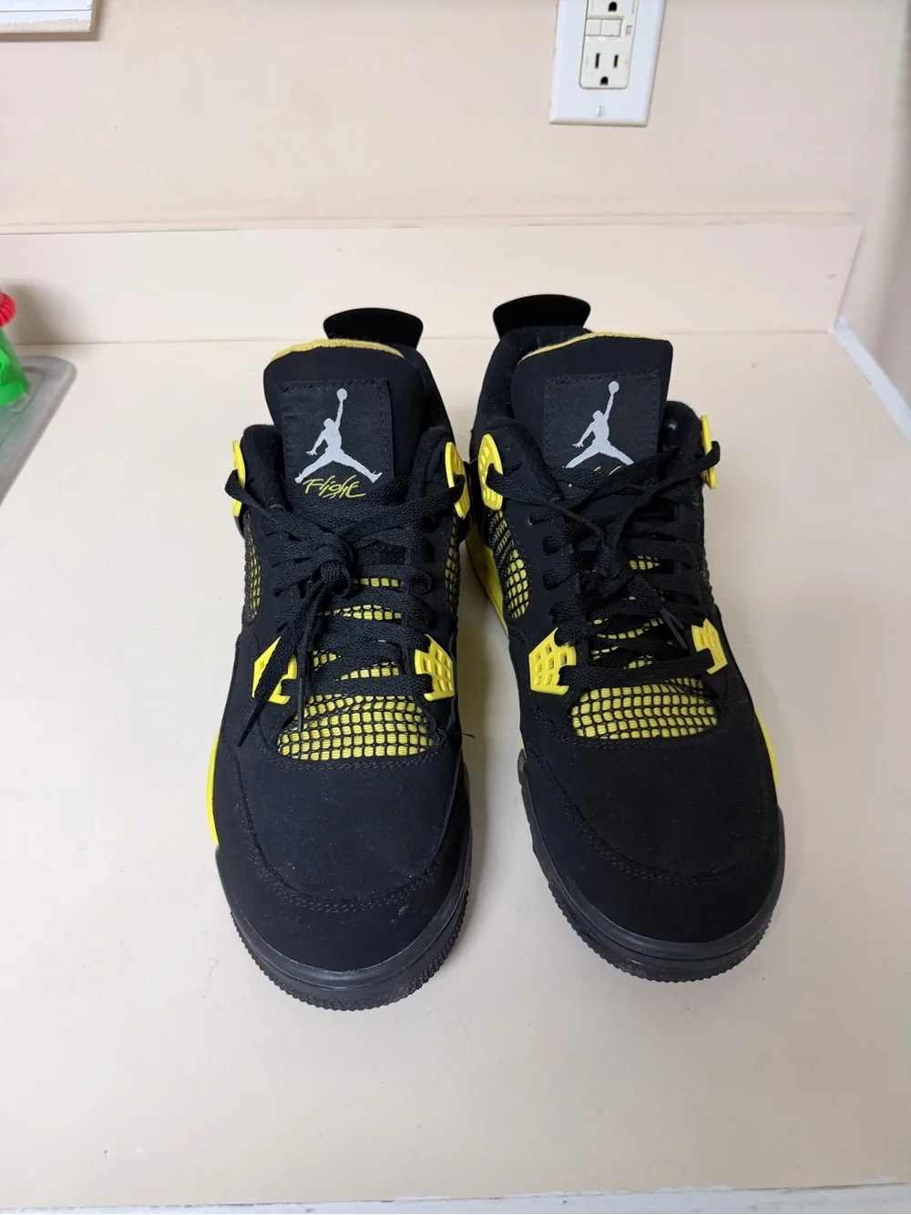 Jordan 4 Retro